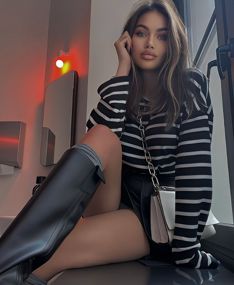 Escort Julia Istanbul Escort Julia Istanbul